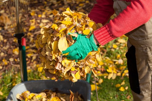 Organized house clearance services in Poplar